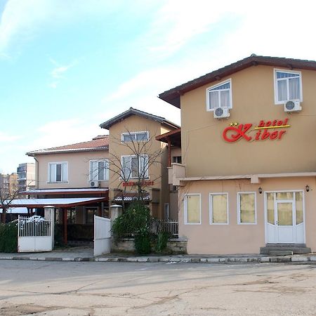 Hotel Kibor Gulubovo  Exterior photo