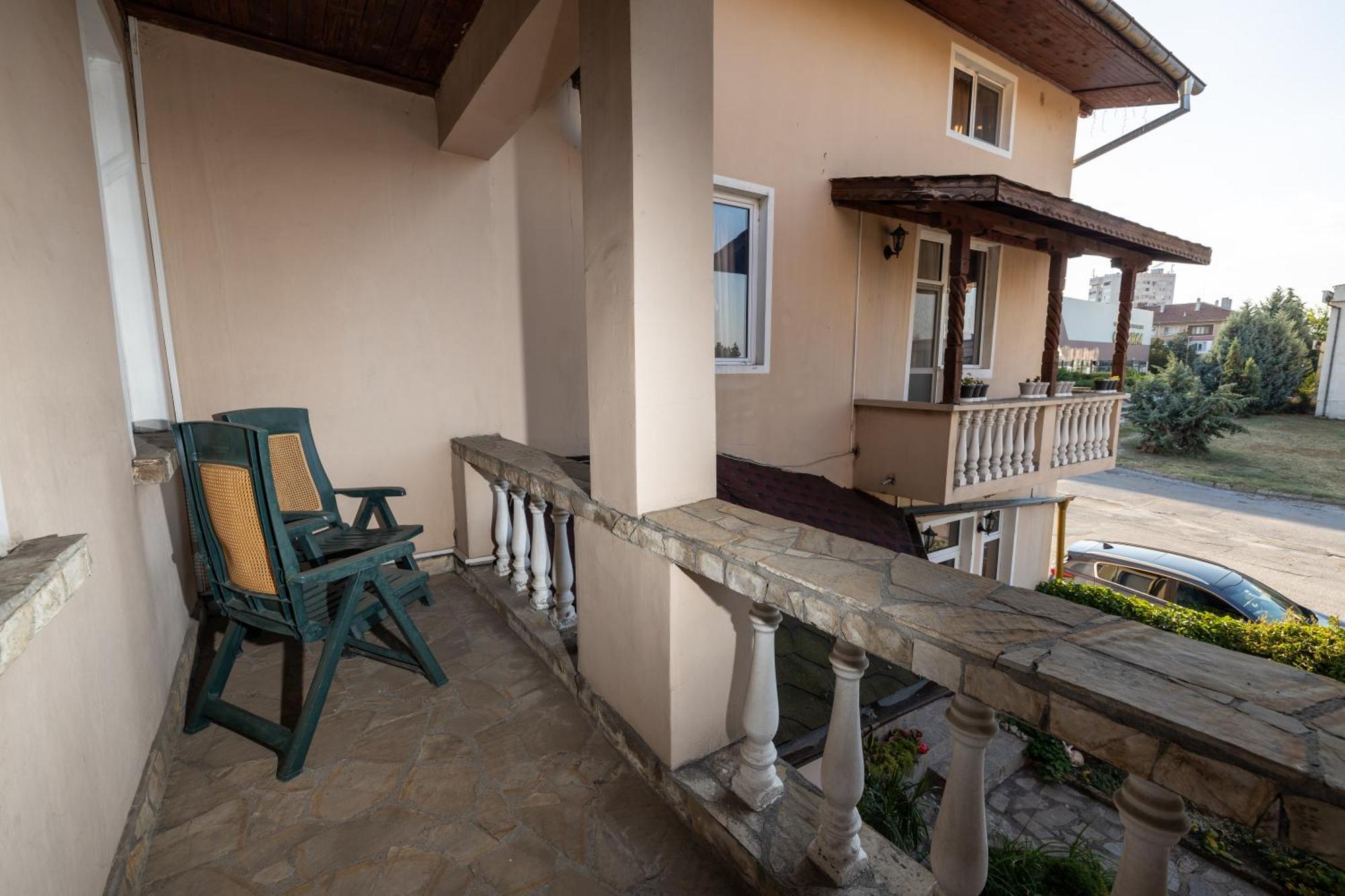 Hotel Kibor Gulubovo  Exterior photo