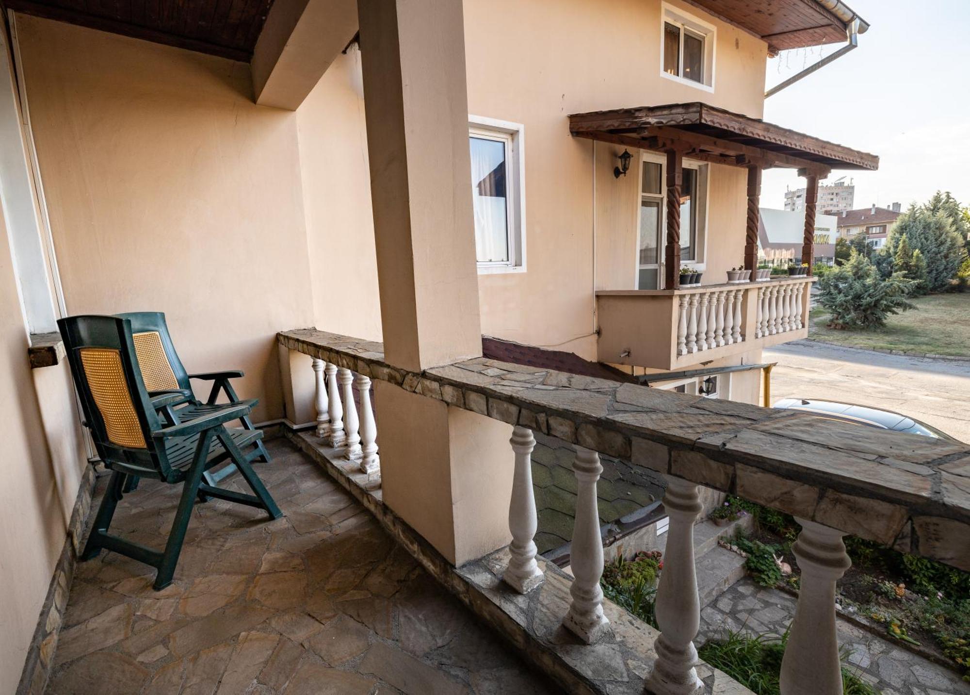 Hotel Kibor Gulubovo  Exterior photo