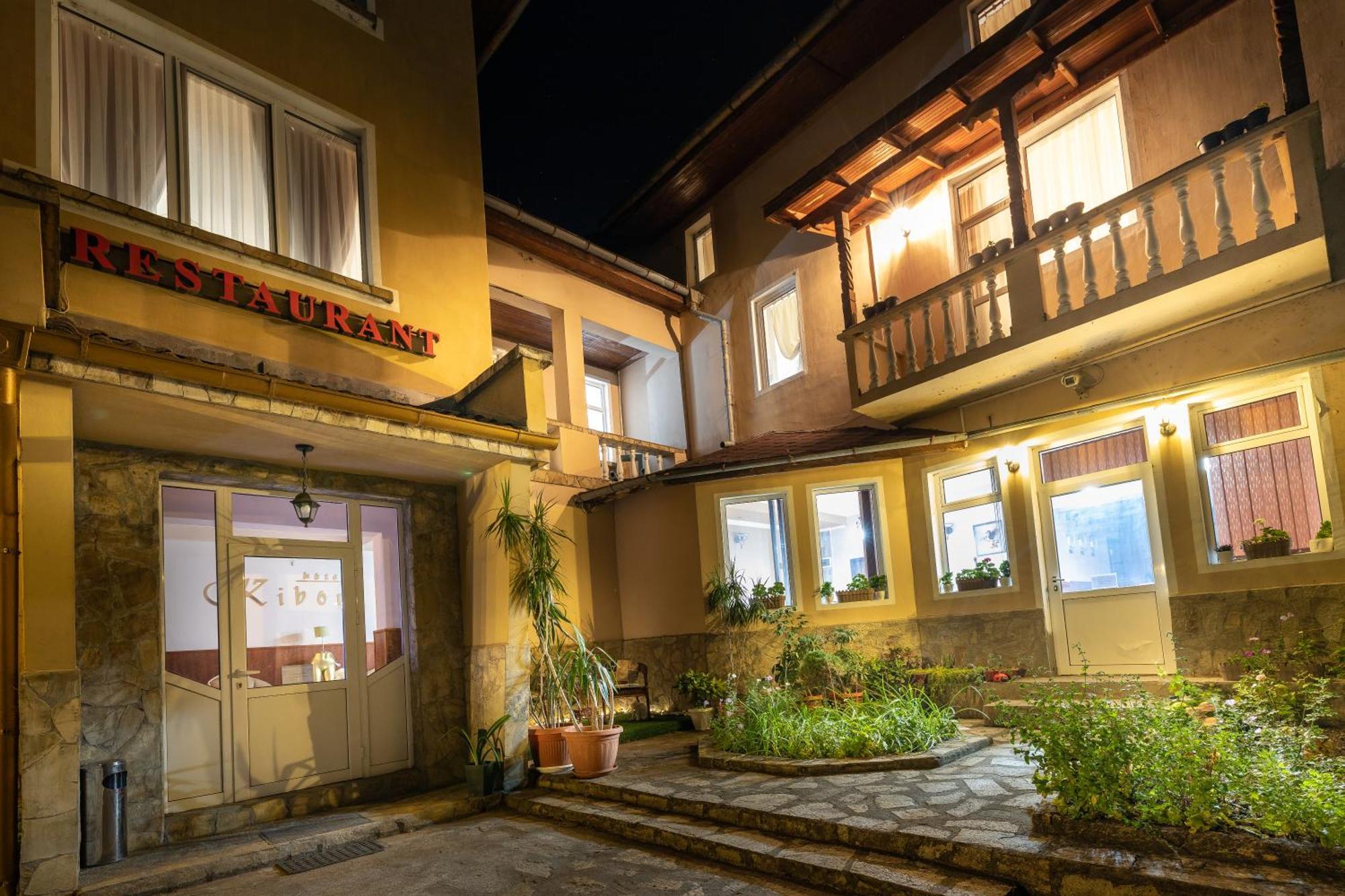 Hotel Kibor Gulubovo  Exterior photo